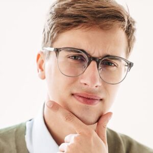 thoughtful-young-guy-student-in-eyeglasses-4FG5USN-300x300